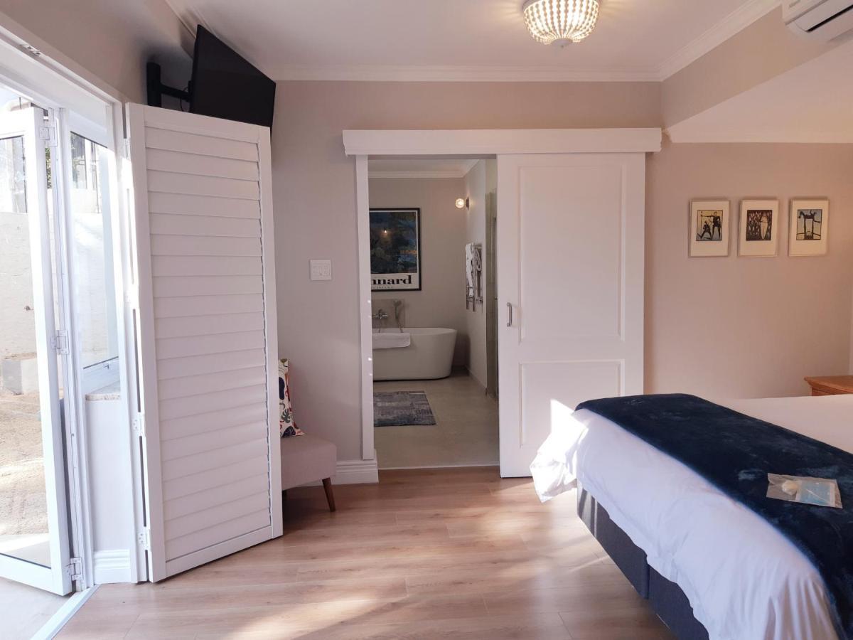 Amberhall Guesthouse Йоханнесбург Экстерьер фото