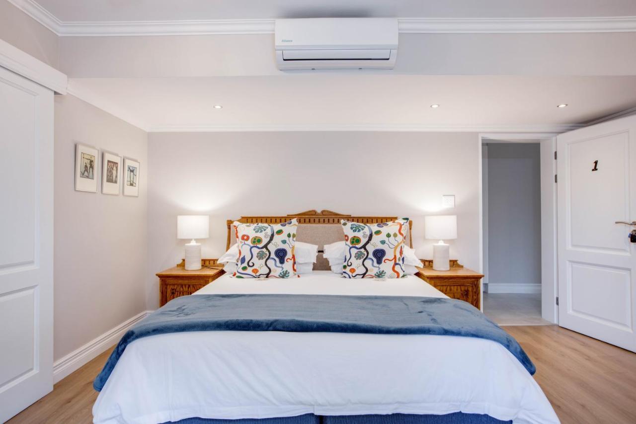 Amberhall Guesthouse Йоханнесбург Экстерьер фото