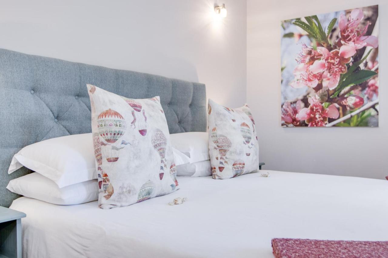 Amberhall Guesthouse Йоханнесбург Экстерьер фото