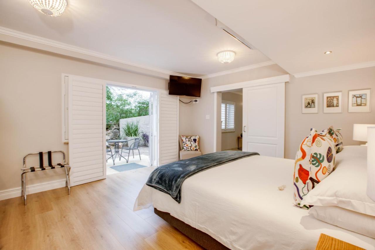 Amberhall Guesthouse Йоханнесбург Экстерьер фото