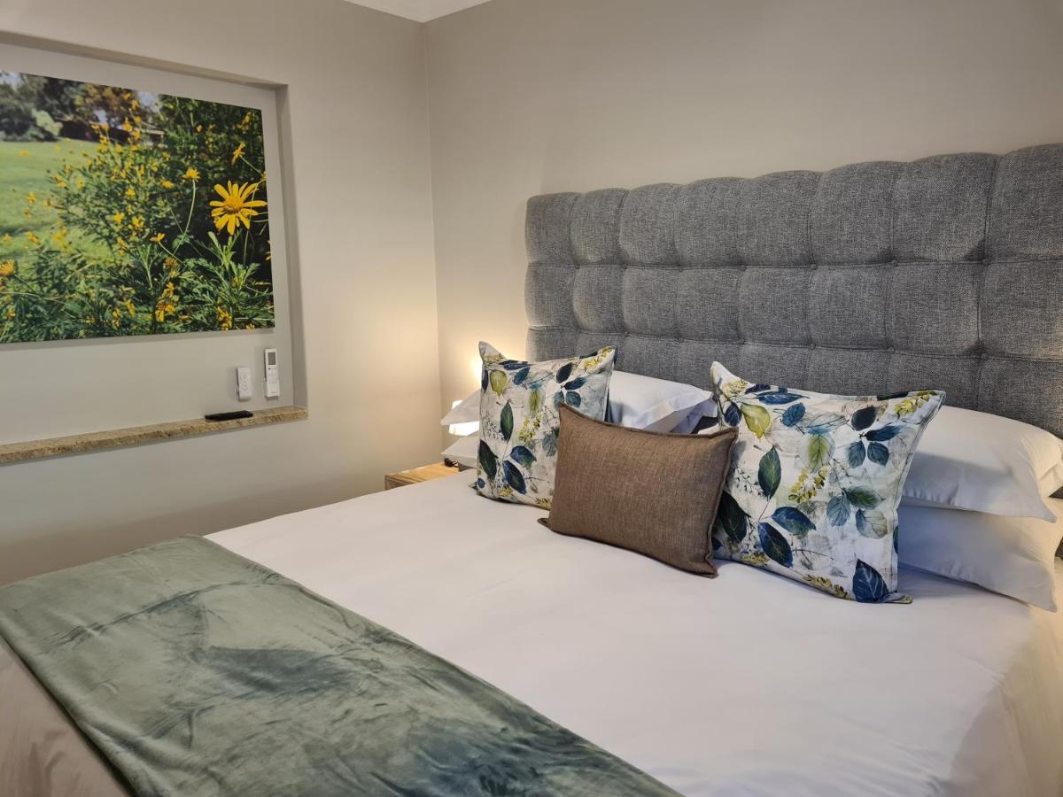 Amberhall Guesthouse Йоханнесбург Экстерьер фото
